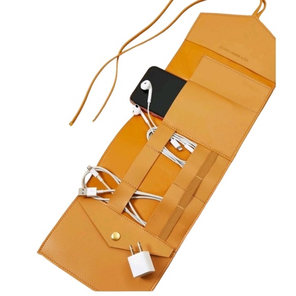 Glassladder The KatherineTech Organizer Roll vegan leather NWOT - Picture 8 of 9